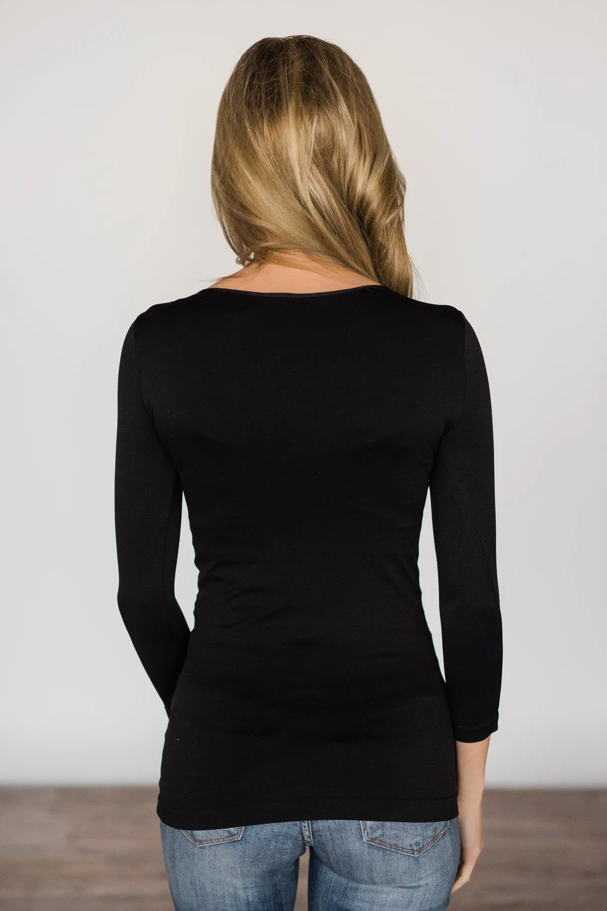 Basic Black Seamless 3/4 Sleeve Top