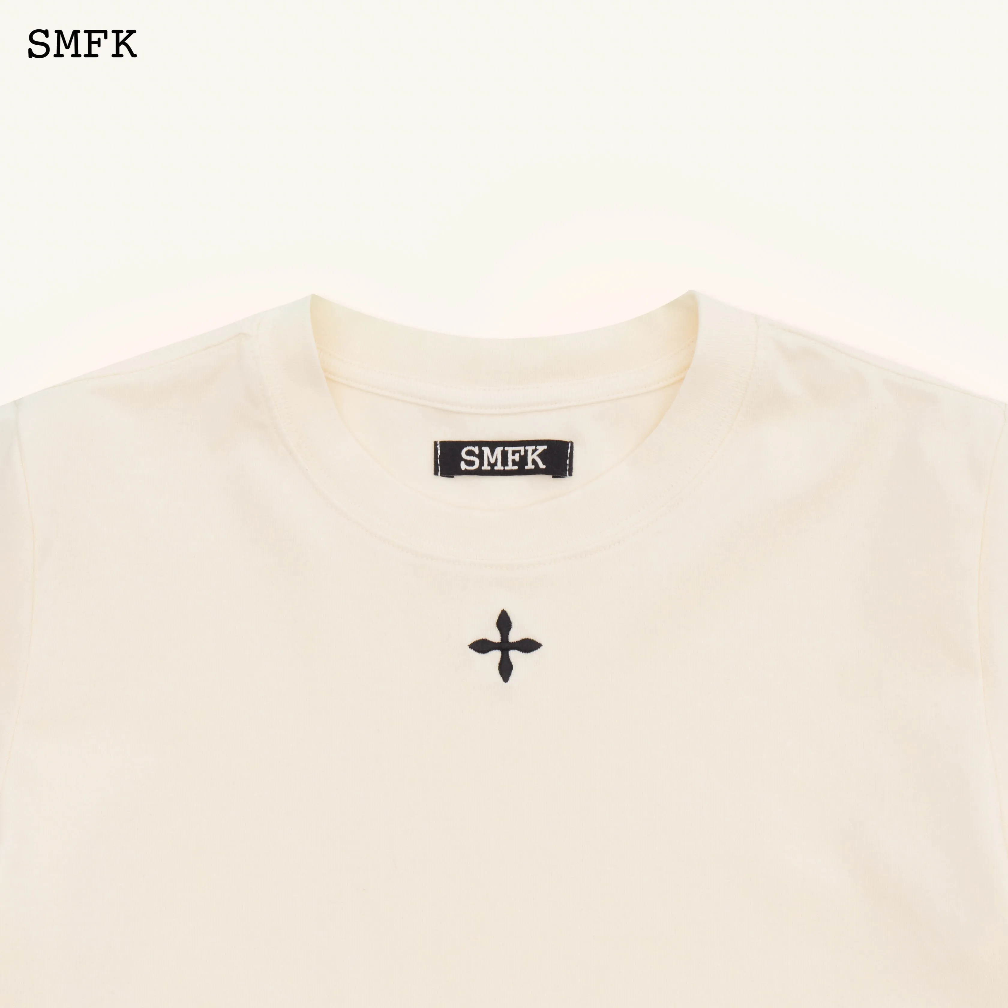 Compass Hug Slim-Fit Tee In White