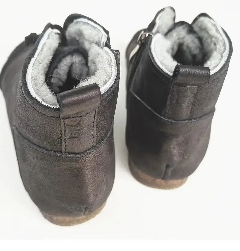 Luxury Genuine Leather Wool-Lined Women's Snow Boots - Thickened Warm, Lightweight High Top Boots