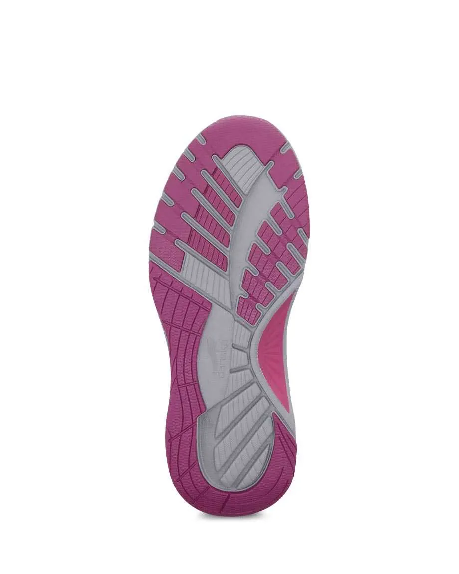 Pace Mesh Walking Shoe in Black/Berry