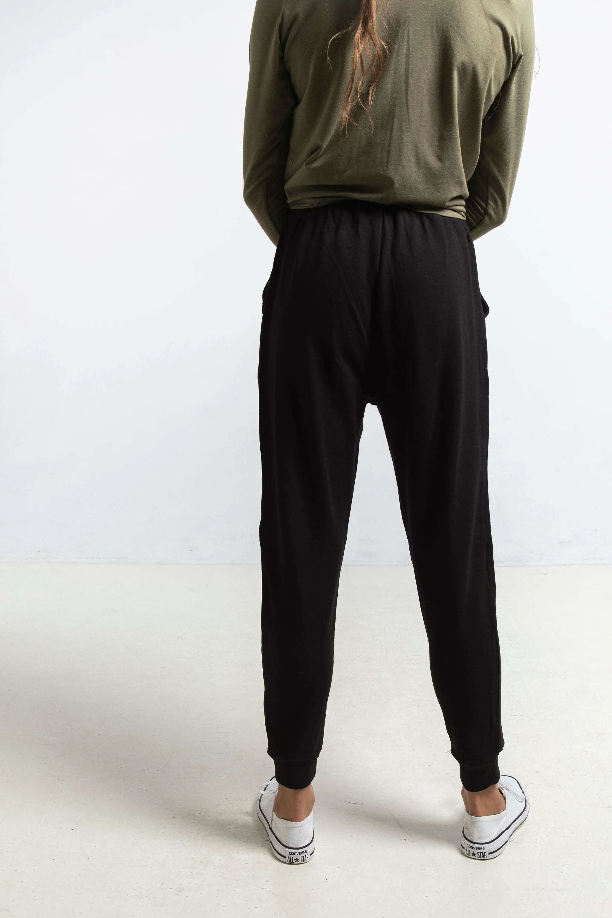 The High Waisted Jogger in black