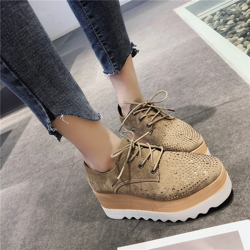 Thick-soled platform shoes | Brodtica.com