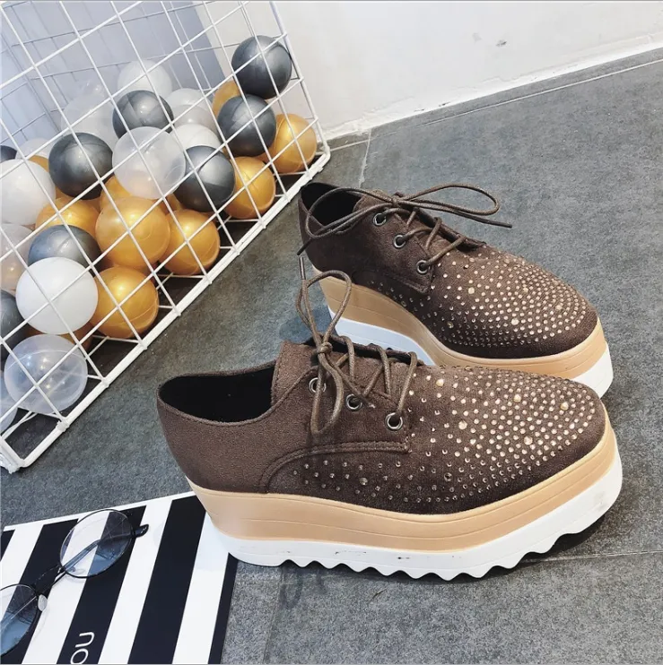 Thick-soled platform shoes | Brodtica.com