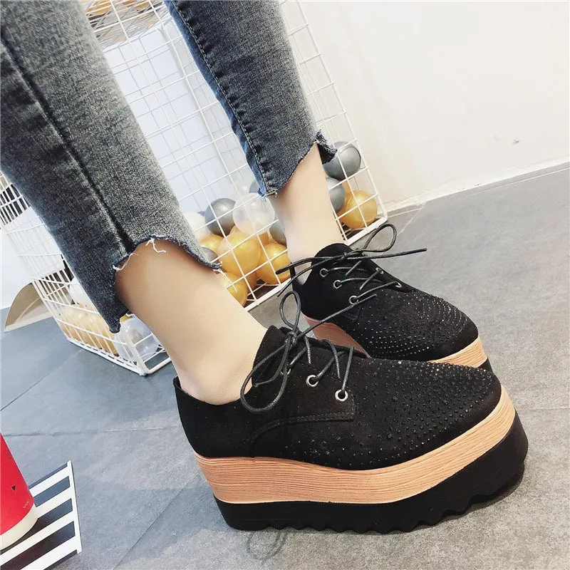 Thick-soled platform shoes | Brodtica.com