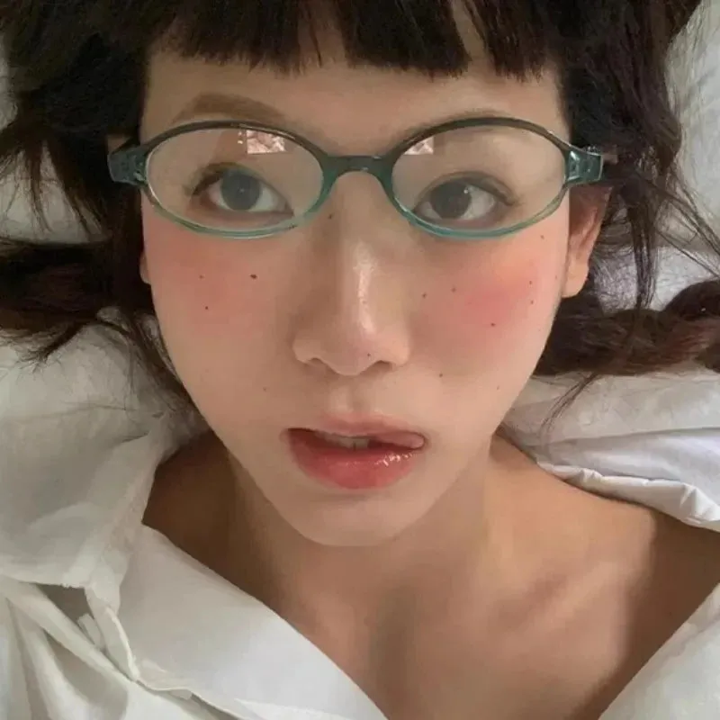 Women Oval Red Frame Glasses Gradient Green Frame Narrow Small Eyeglass Girls Outdoor Wear with Seaside Driving Glasses