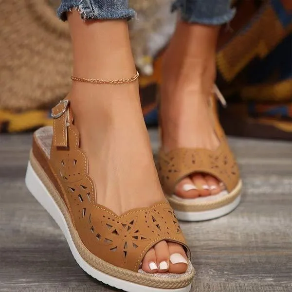 Women's Hollowed-Out Wedge Casual Sandals 82645482C