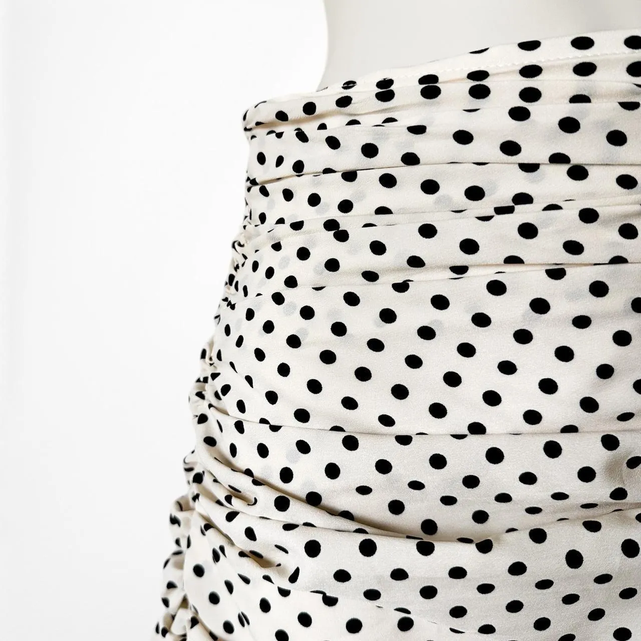 Zara Off White Polka Dot Pleated Ruffle Asymmetric Fit Flared Mini Skirt Size XS